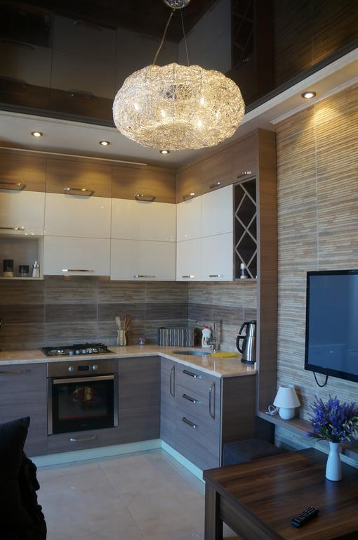 Apartment With Summer Terrace Batumi Habitación foto